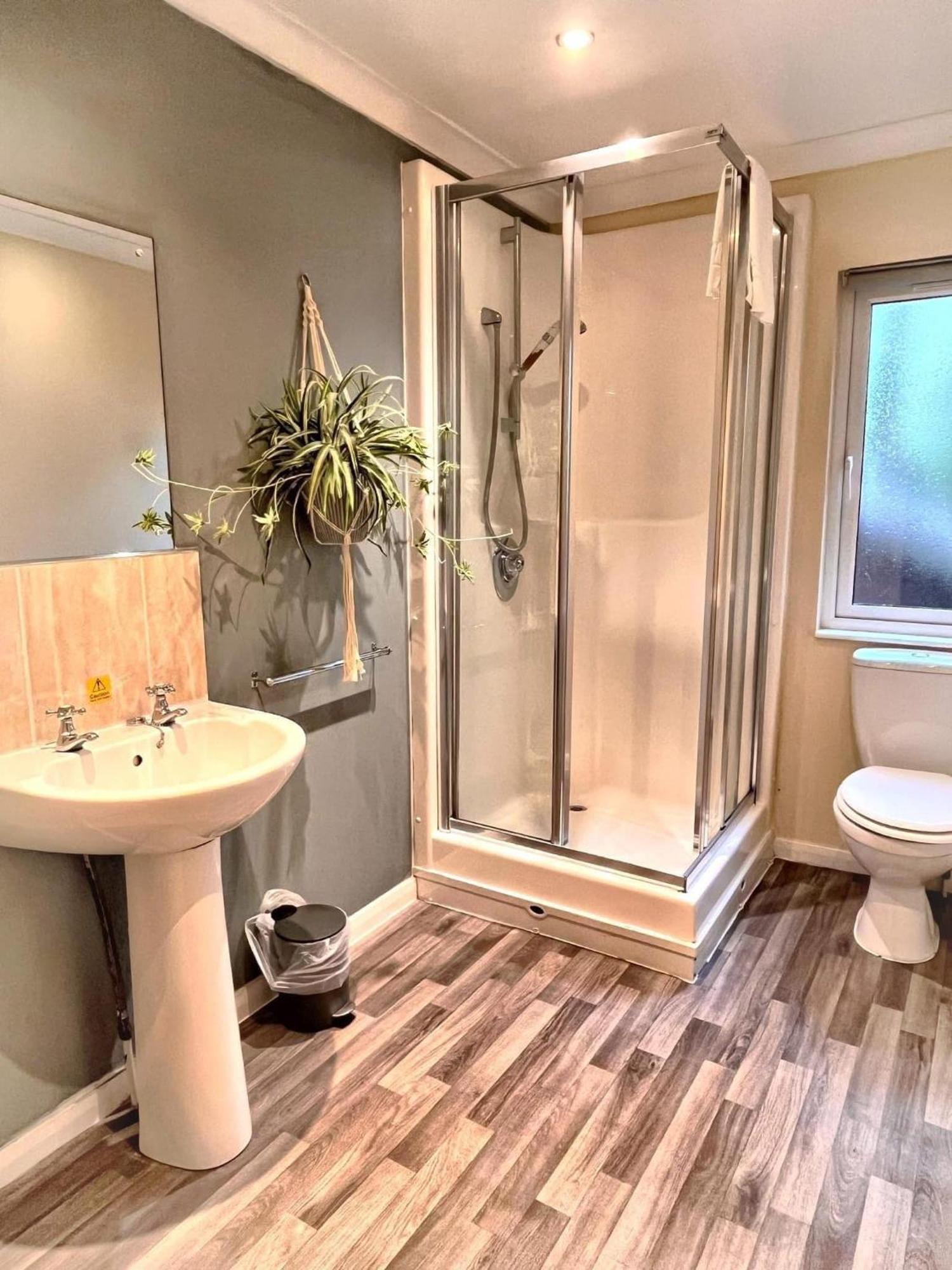 Welsh Villa-Hot Tub-Tenby-Carmarthen-Forestsetting ภายนอก รูปภาพ